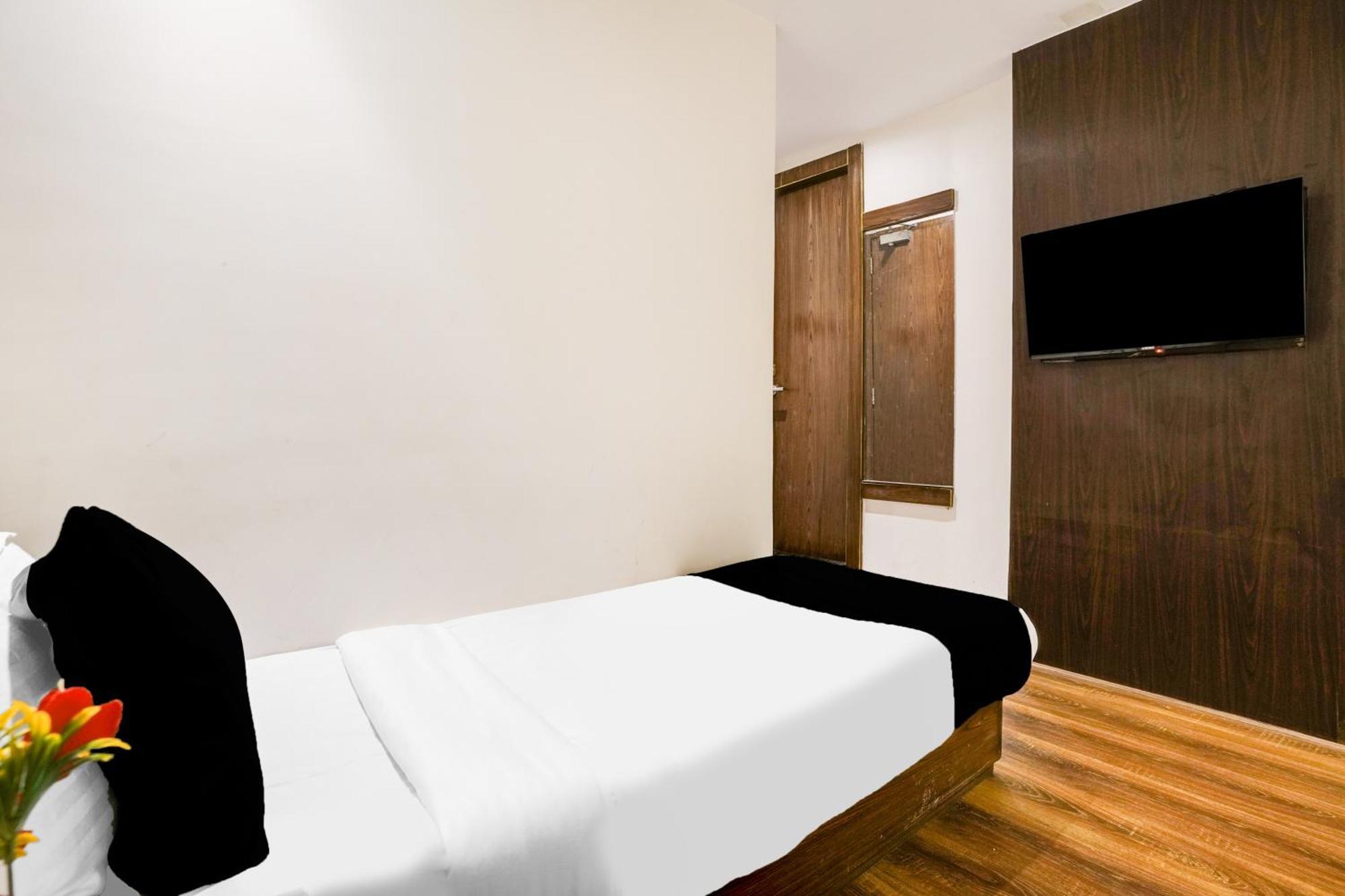 Super Collection O Andheri Near Western Express Highway Mumbai Ngoại thất bức ảnh