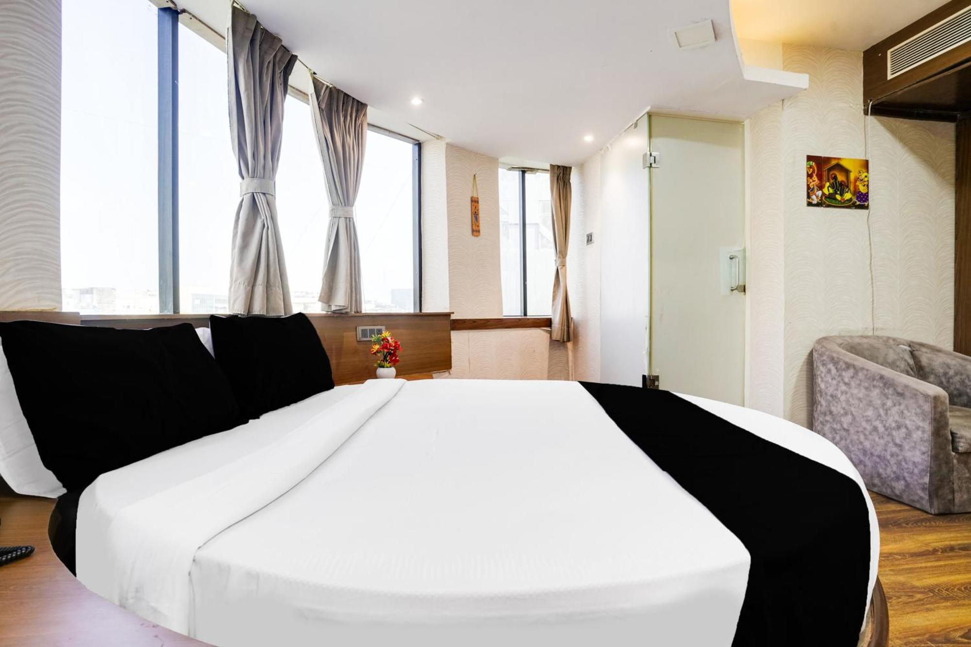 Super Collection O Andheri Near Western Express Highway Mumbai Ngoại thất bức ảnh