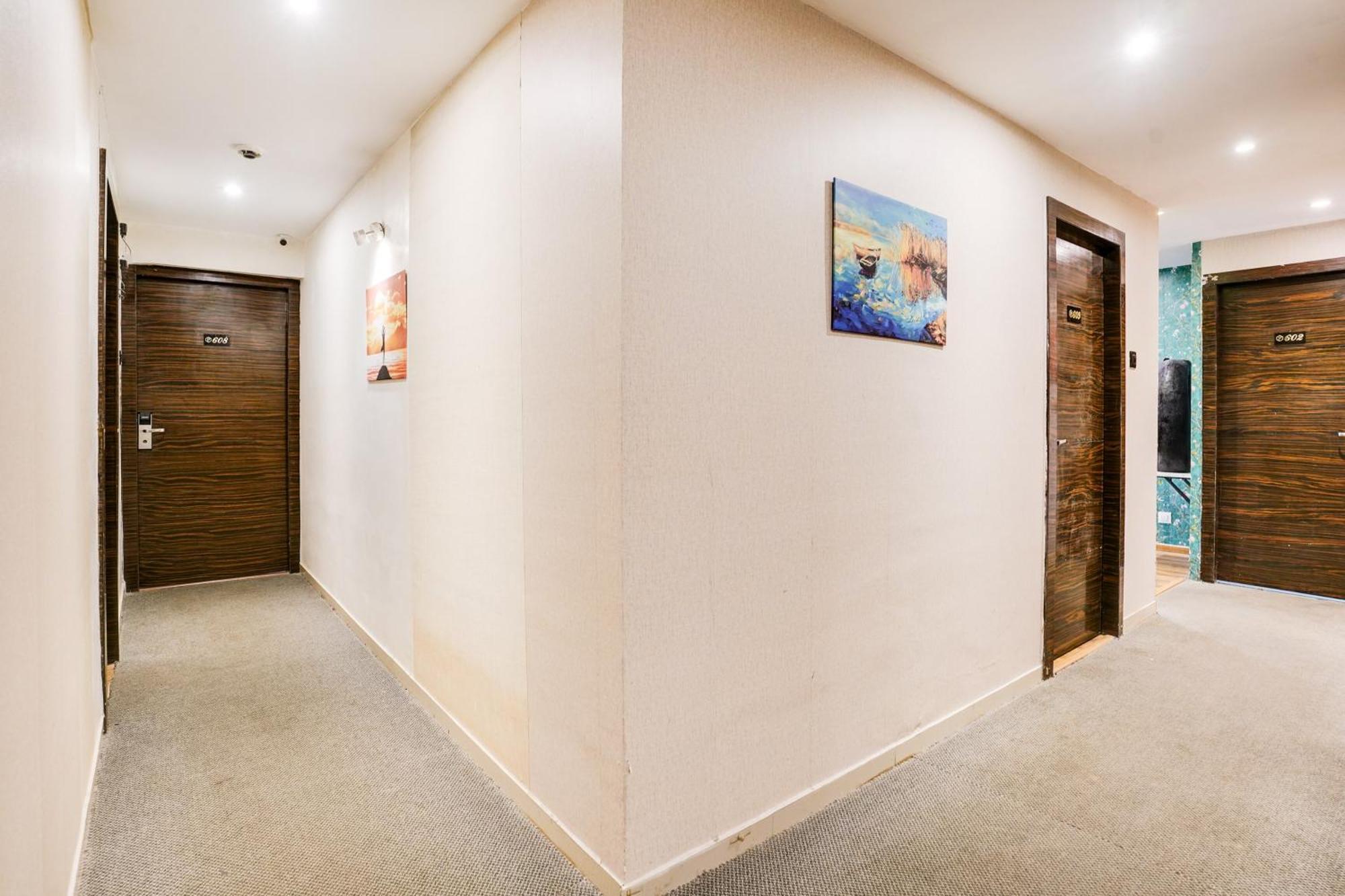 Super Collection O Andheri Near Western Express Highway Mumbai Ngoại thất bức ảnh